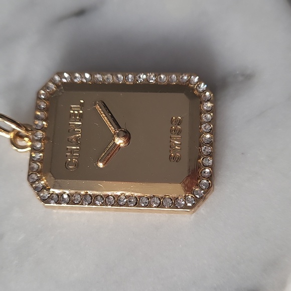 Luxury Zipper Pull Pendant - Picture 3 of 4